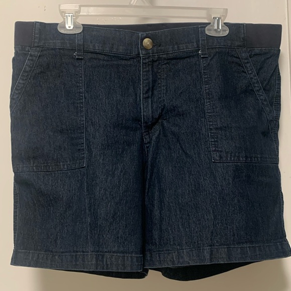 Lee denim regular fit Bermuda mid rise shorts size 16 M in good condition - Picture 1 of 11